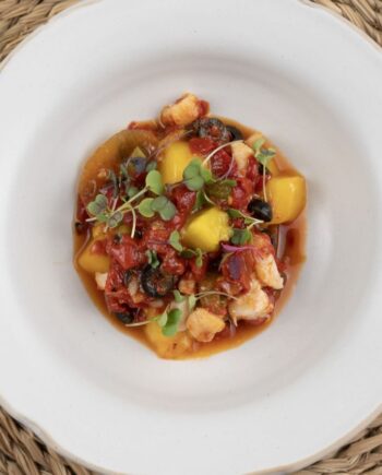 Asadillo de pimientos asados con bacalao y mango