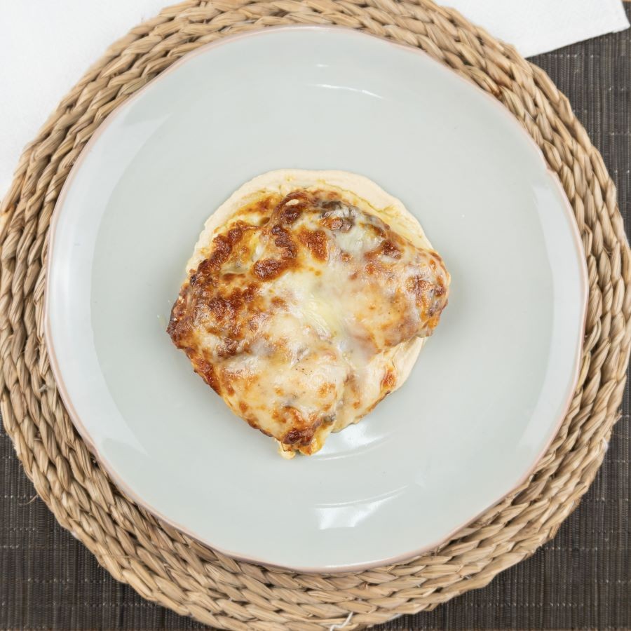 Pollo relleno con parmentier de patatas a lo pobre