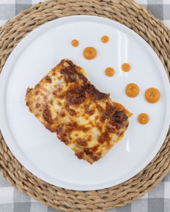 Canelones de carne con bechamel
